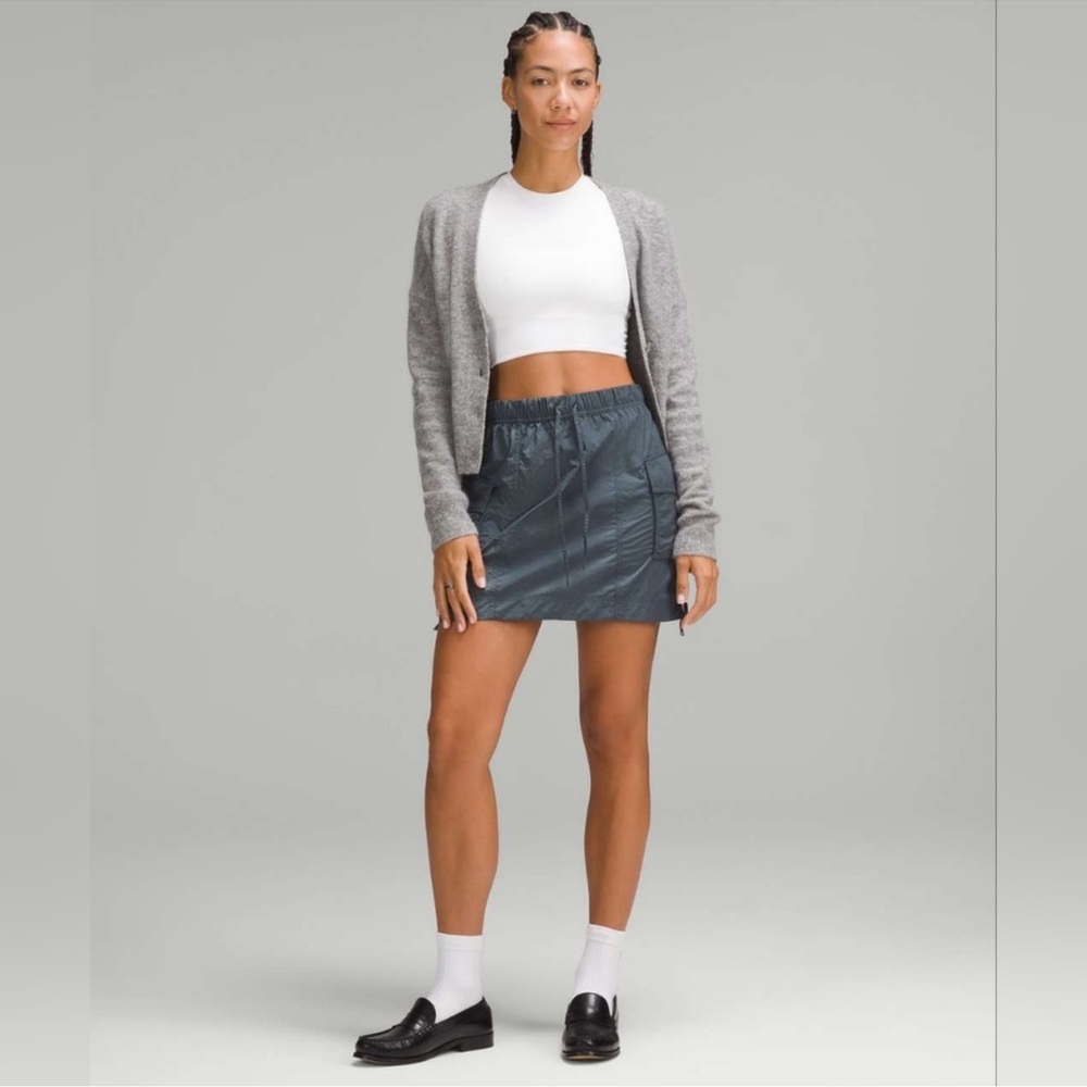 35c-NWT Lululemon Nylon Cargo Mini Skirt
Oil Grey 
Size XL